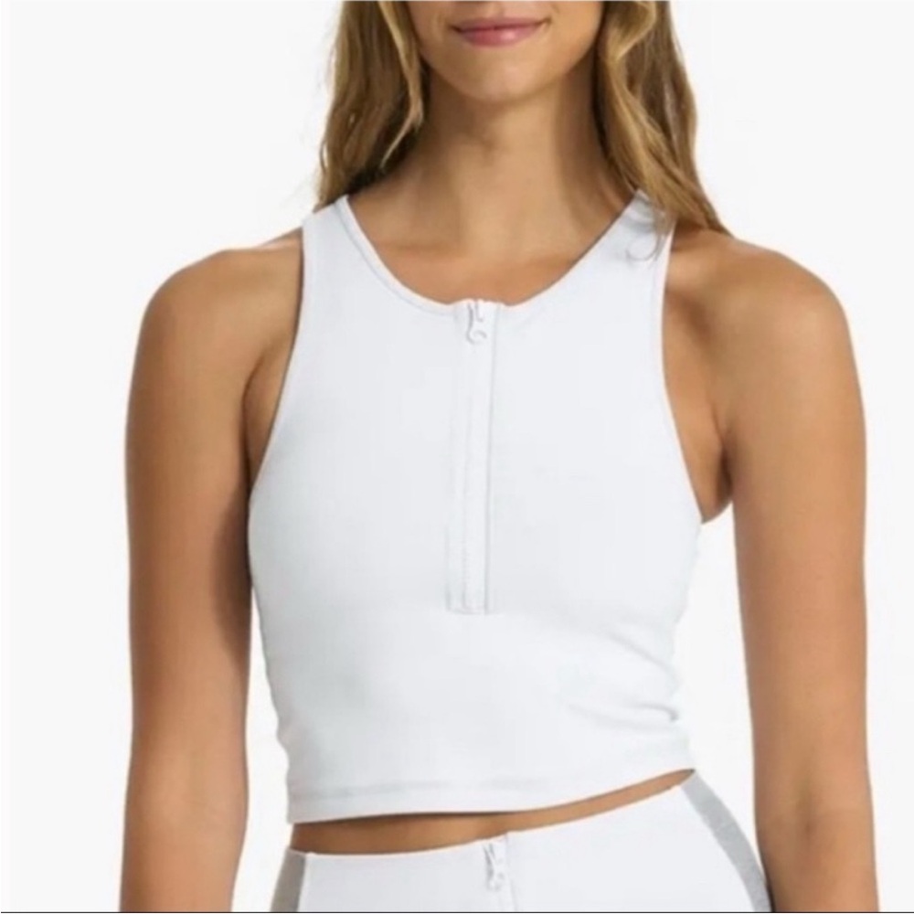 Vuori Performance Half Zip Sleeveless Cropped Tank Top In Granite Women’s Size L